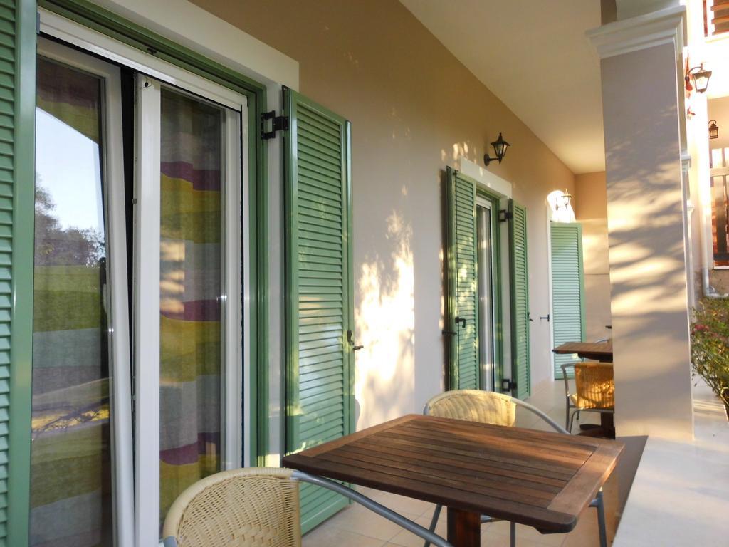 Shambala Apartments لياباديس المظهر الخارجي الصورة